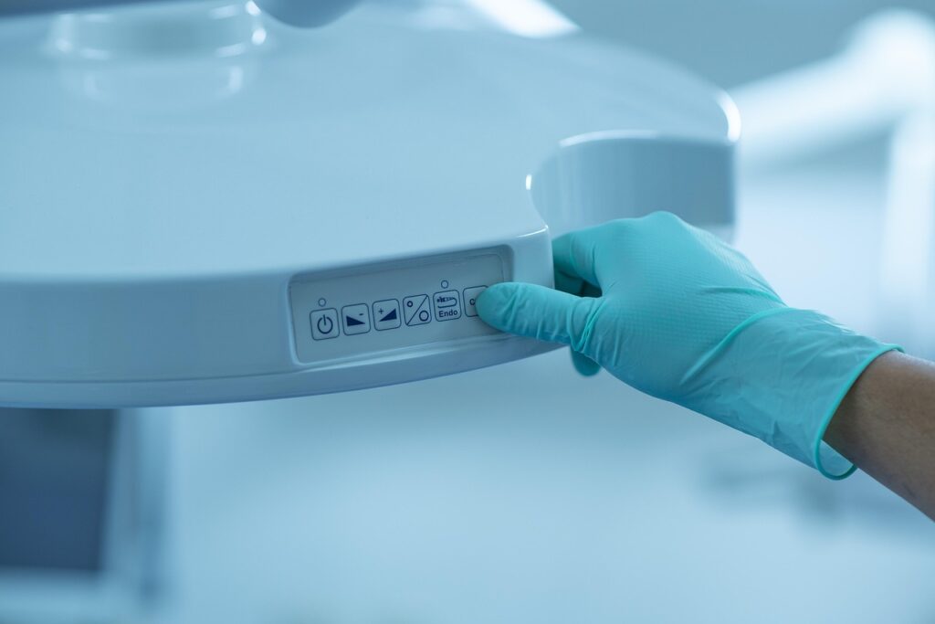 営業職の女性が事務職に転職できる方法は？