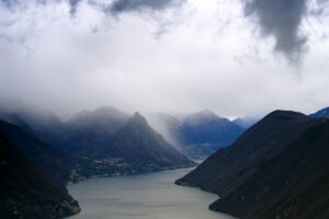 営業職の産休取得における条件を確認する方法は？