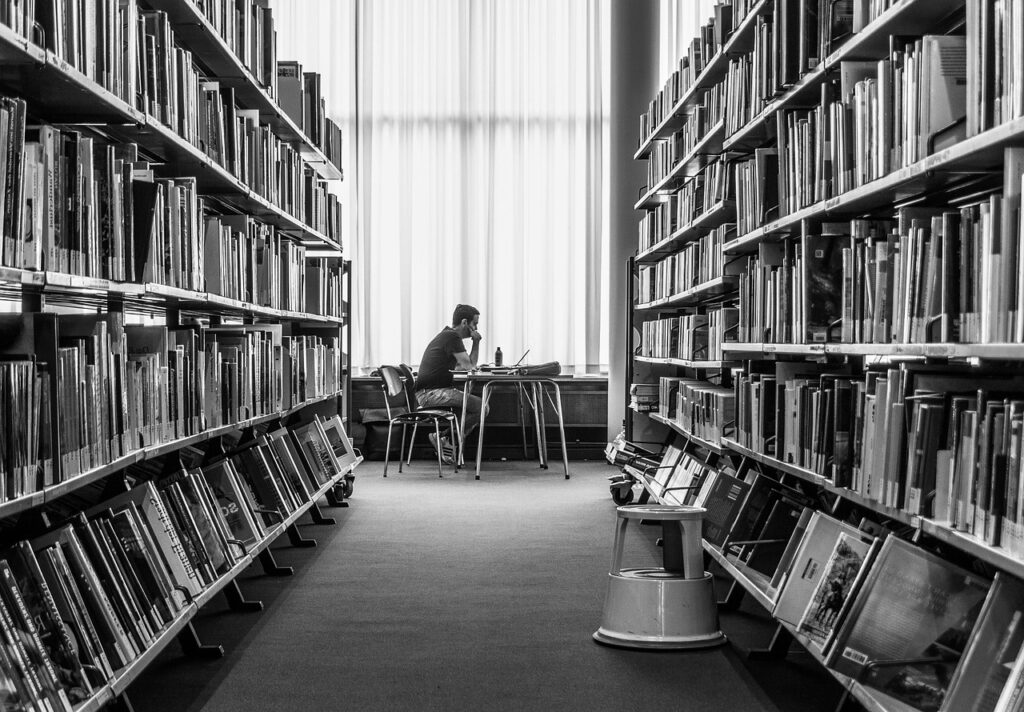 営業マーケティングを効率的に勉強する方法は？