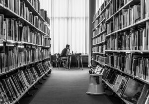 営業マーケティングを効率的に勉強する方法は？